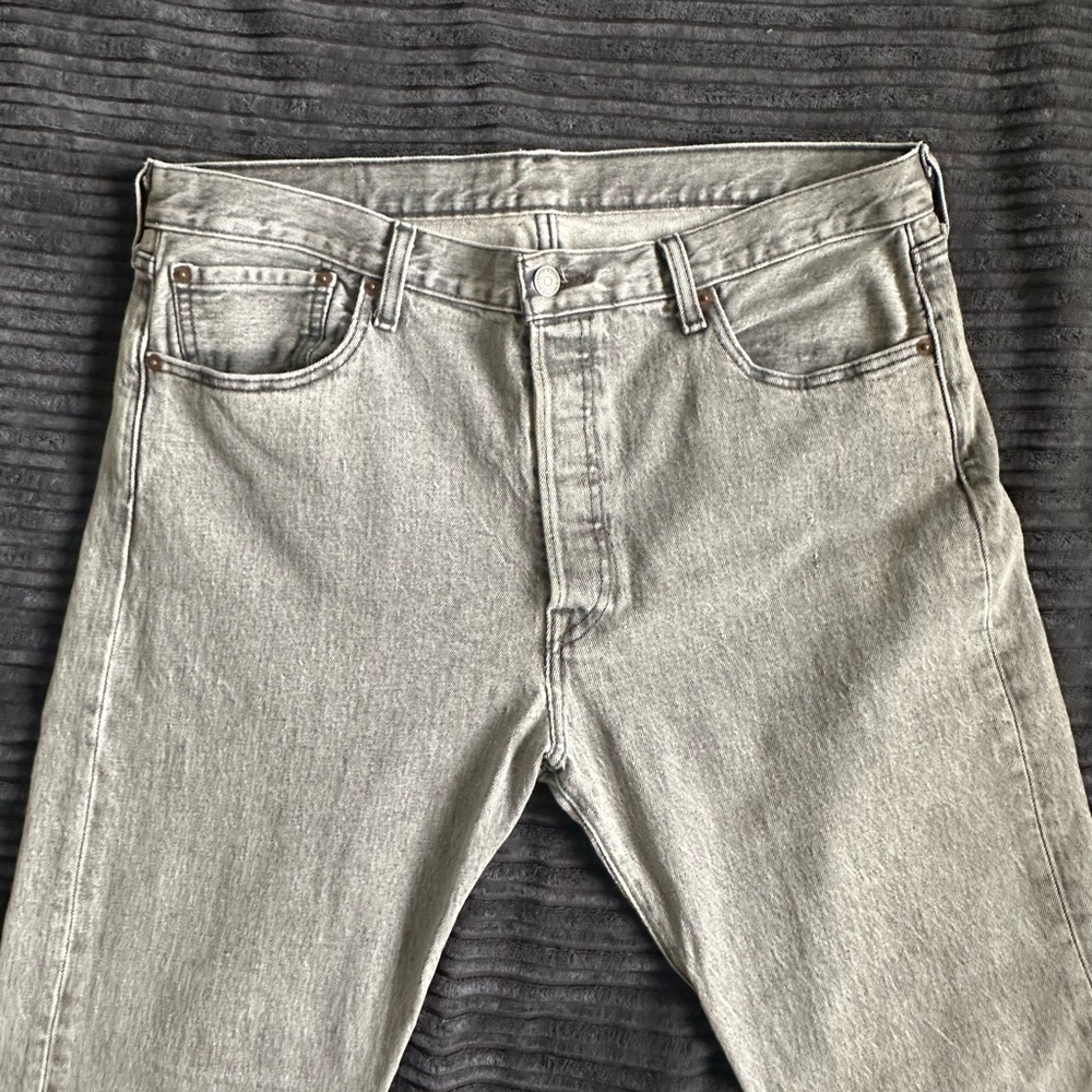 Men's Gray Jeans - Picture 2 of 5